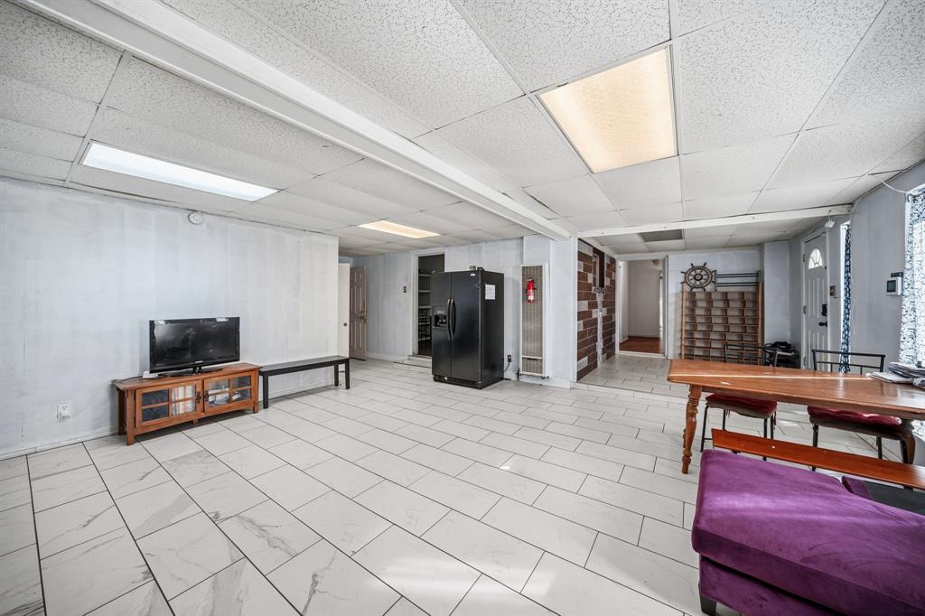 1716 John Smith Drive