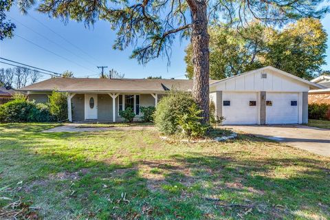 4704 South Drive Fort Worth TX 76109