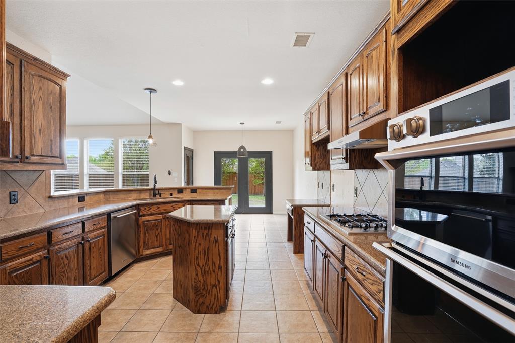 2013 Chessington Lane