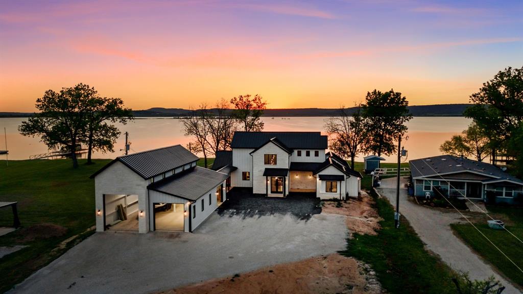 1163 Willow Road