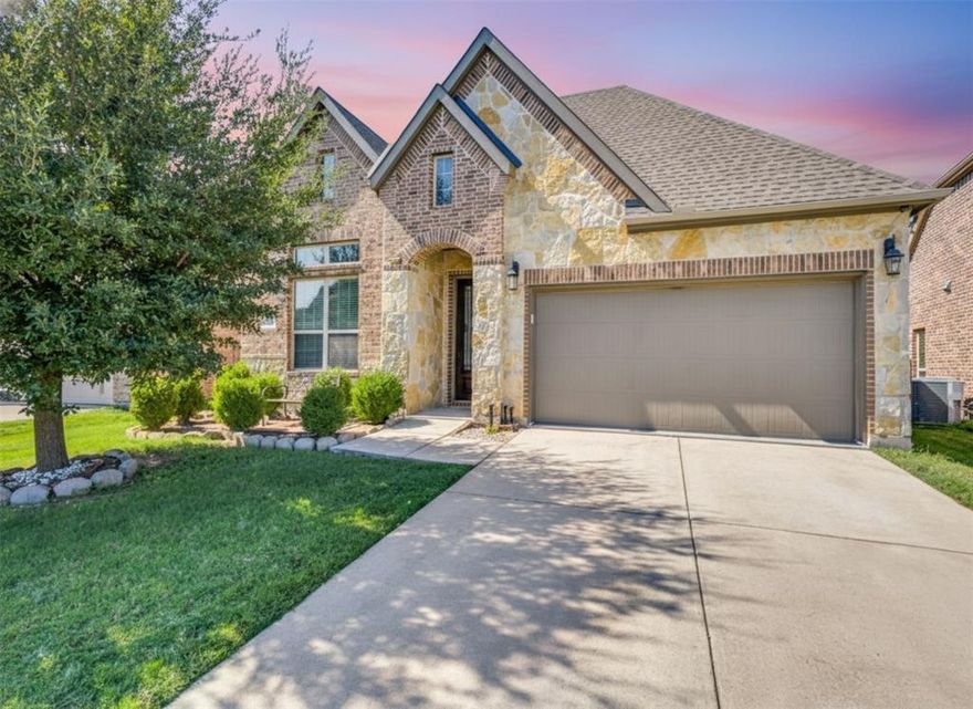 Move-In Special! Get $500 off your first full month’s rent OR a waived pet deposit when you move in by December 31, 2025! Beautifully upgraded 4-bed, 3-bath home in the desirable Reserve at Westridge, near the Frisco border and zoned to Prosper ISD. Enjoy a flexible layout with 3 bedrooms and 2 baths downstairs, plus a private upstairs suite with a bedroom, full bath, and game room—perfect for guests or teens. The home features a gourmet kitchen with granite counters, oversized island, gas cooktop, and new fridge, along with an open living room with wood floors, built-ins, and a cast stone fireplace. Additional perks include a flex room with French doors, updated bathrooms, fresh carpet, walk-in closets, and smart home features. Relax on the covered patio overlooking a large backyard and take advantage of the resort-style amenities—clubhouse, grilling porch, four pools, splash park, water slides, and scenic trails. Schedule your tour today! One pet allowed under 20 lbs.