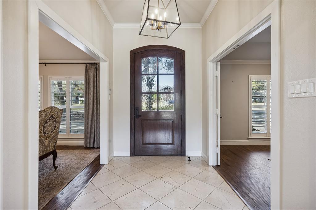 6526 Meadowcreek Drive