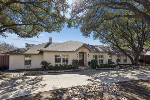 6526 Meadowcreek Drive Dallas TX 75254