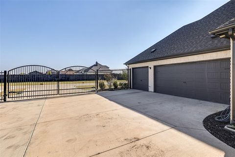 A home in Waxahachie