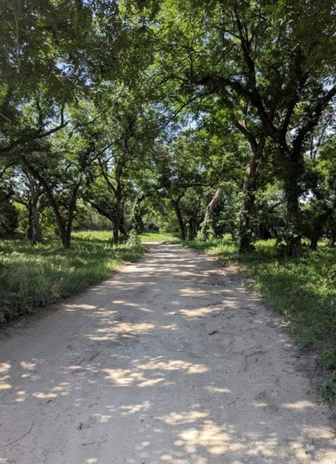 4674 Azle Highway Weatherford TX 76085
