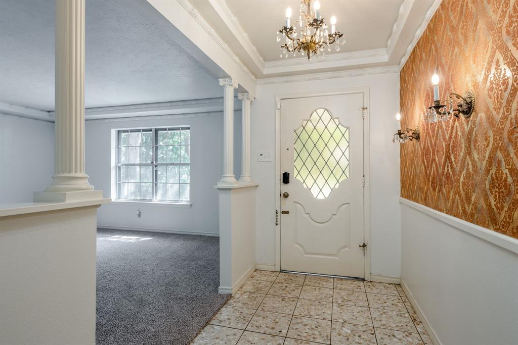 5949 Hunters View Lane