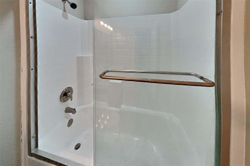 Creekside Park Add - Residential Lease