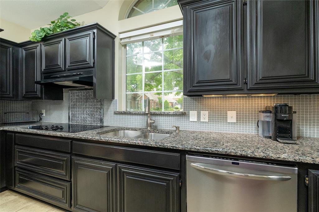 Woodland Hills Colleyville - Residential