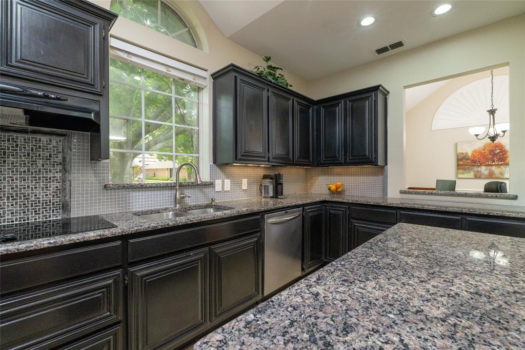 Woodland Hills Colleyville - Residential