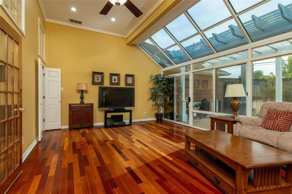 Woodland Hills Colleyville - Residential