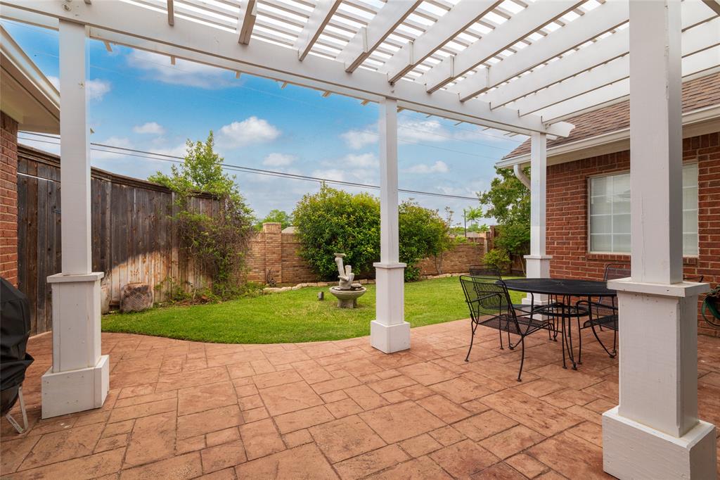 Woodland Hills Colleyville - Residential