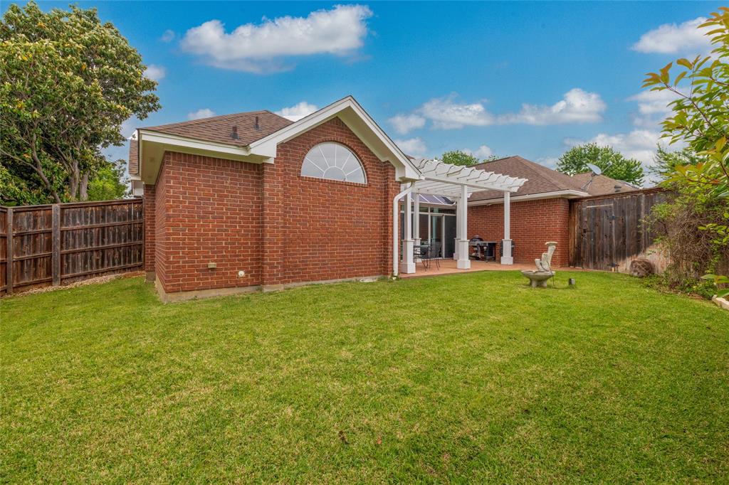 Woodland Hills Colleyville - Residential