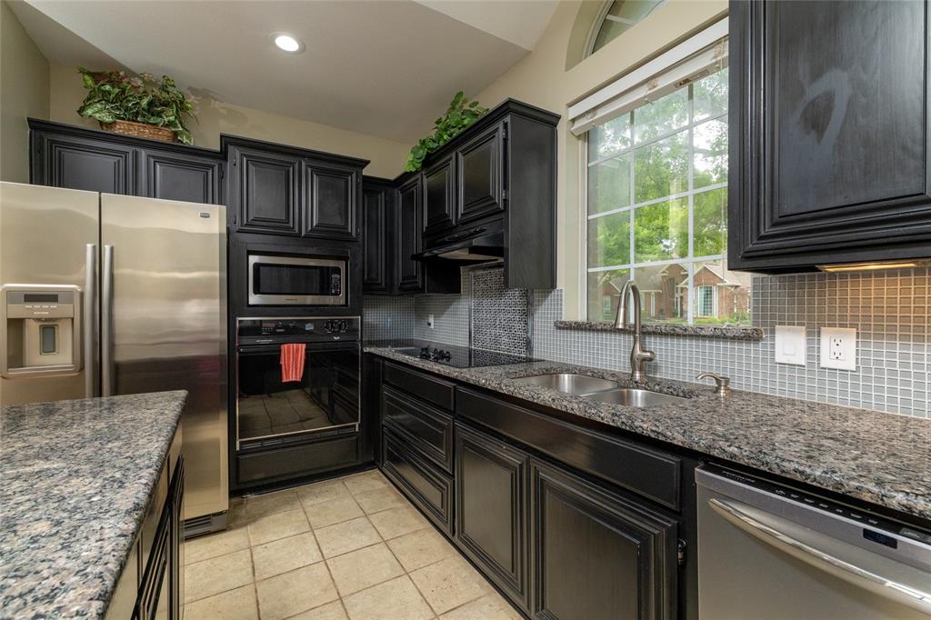 Woodland Hills Colleyville - Residential