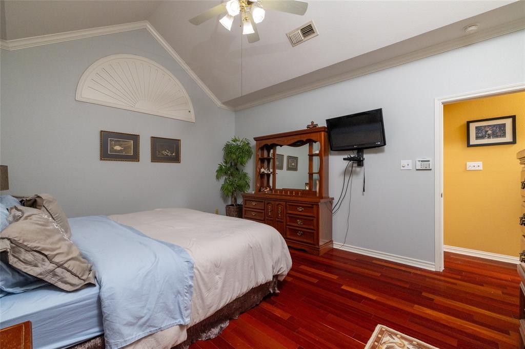 Woodland Hills Colleyville - Residential