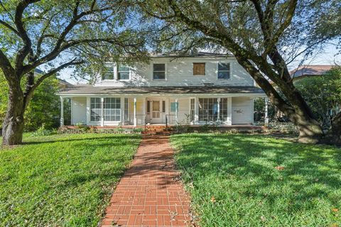 A home in Cleburne