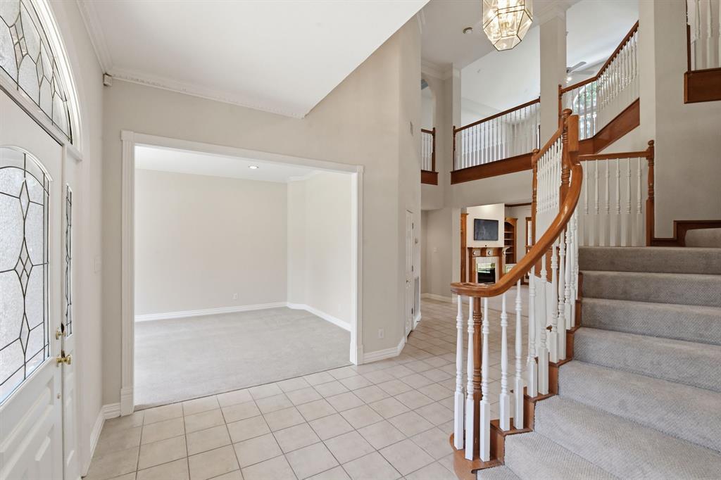 1020 Highland Oaks Drive