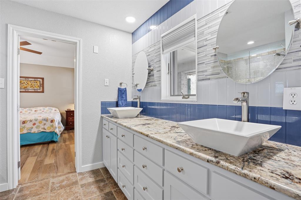 Decordova Bend Estate - Residential