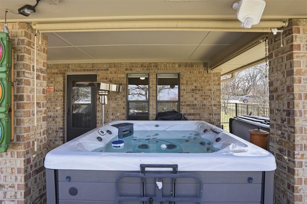 Decordova Bend Estate - Residential