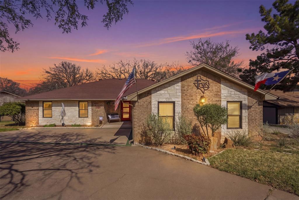 Decordova Bend Estate - Residential