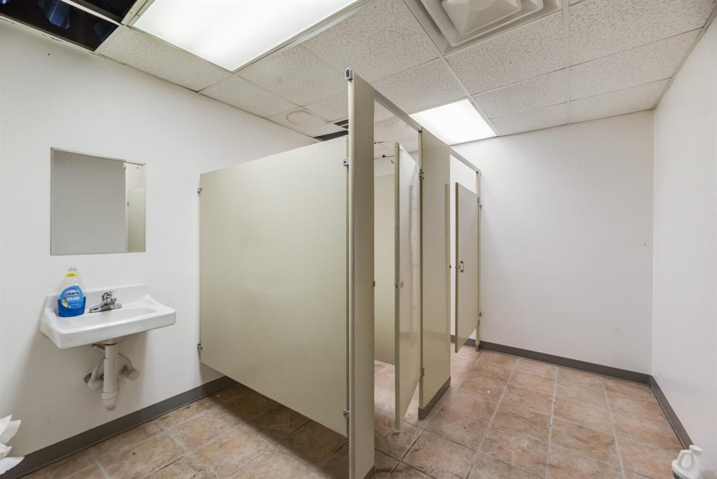 Huggins - Commercial Sale