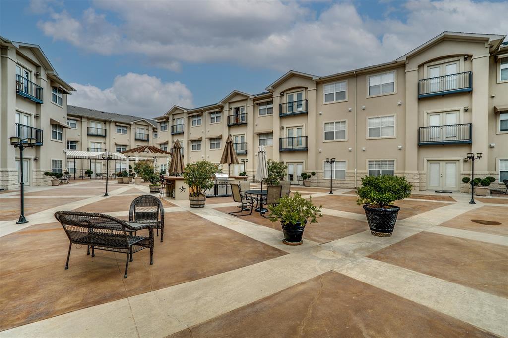 Piazza Siena Condo - Residential