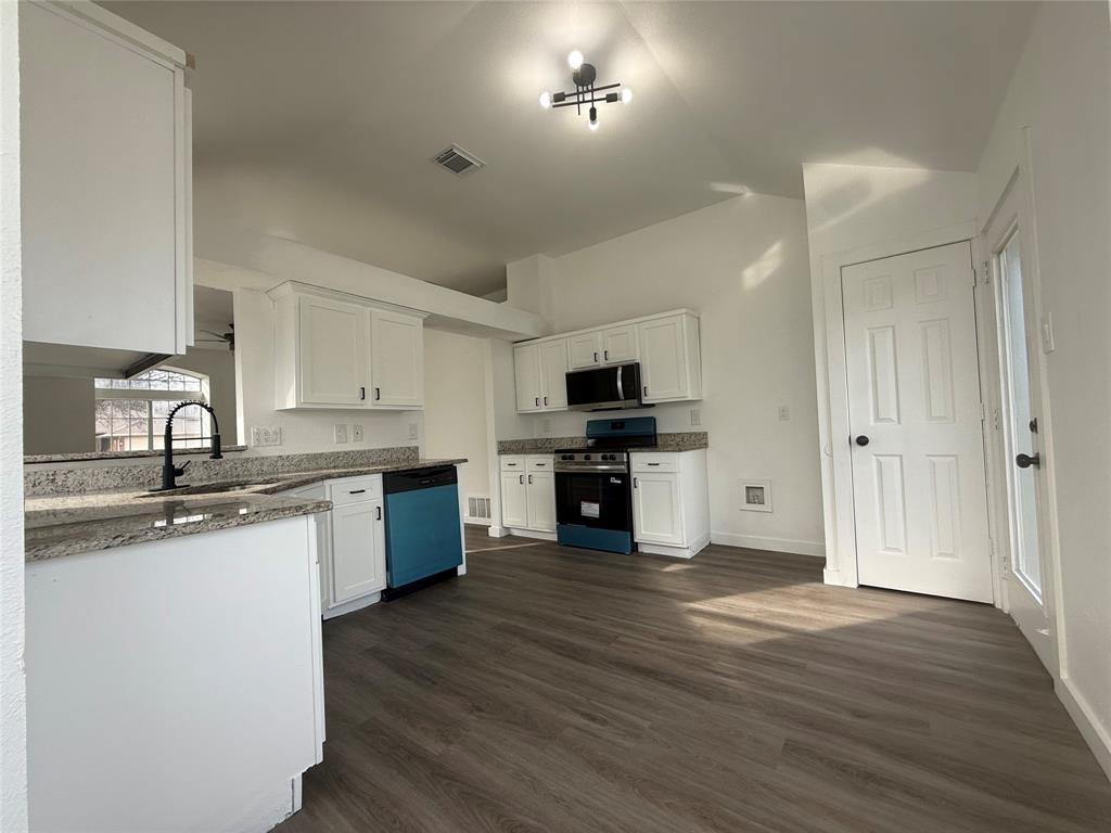 Green Leaf Add - Residential