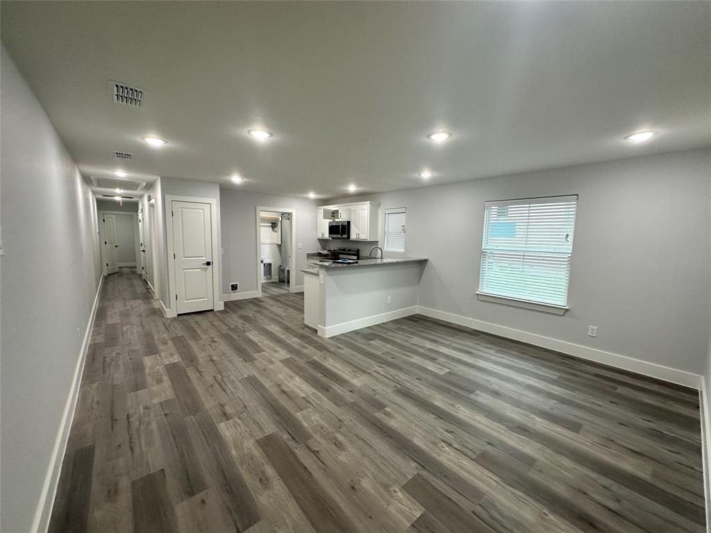 Photo of 406 W 6th Street #1, Bonham, TX 75418 (MLS # 21194229)