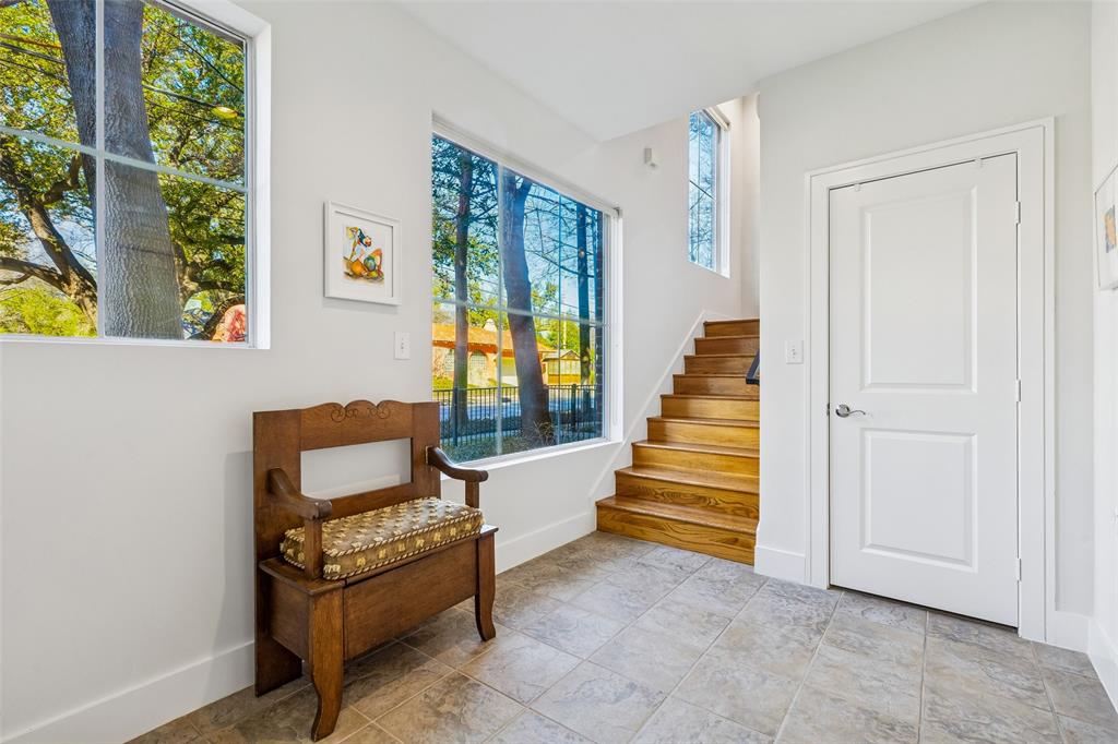 Solo Lofts At Perry Heights Condo - Residential