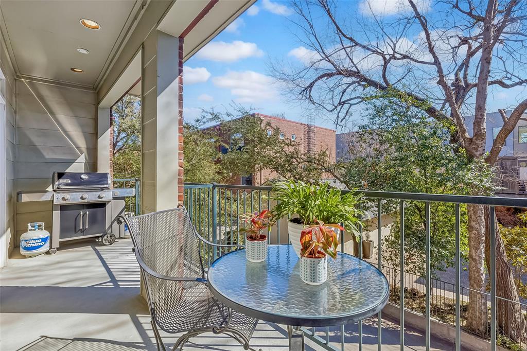 Solo Lofts At Perry Heights Condo - Residential