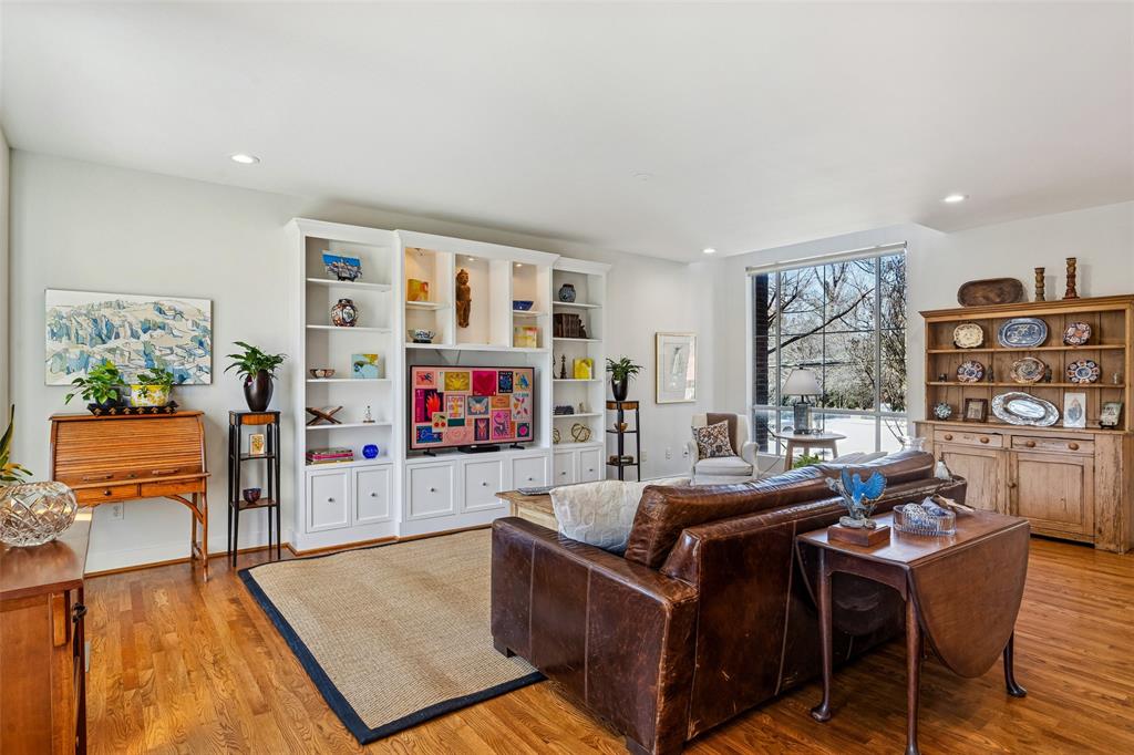 Solo Lofts At Perry Heights Condo - Residential