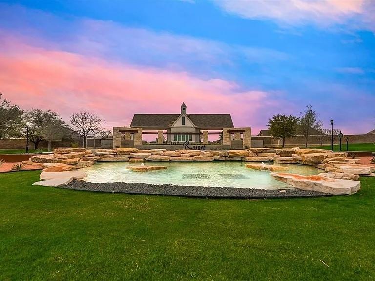 Resort on Eagle Mountain Lake - Residential