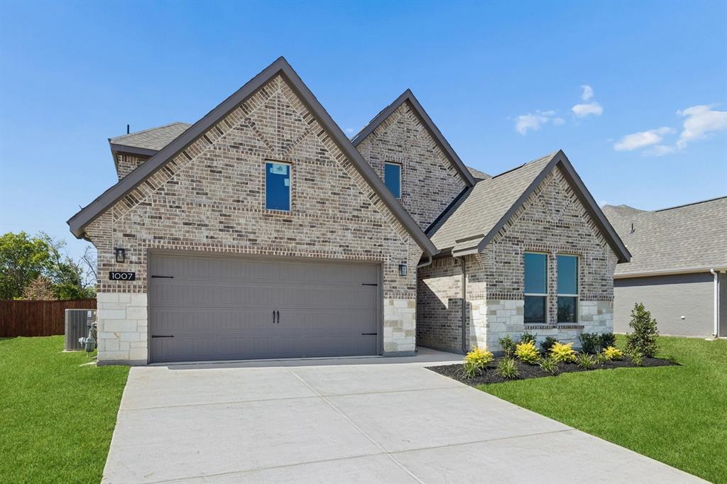 1007 Goldenrod Drive