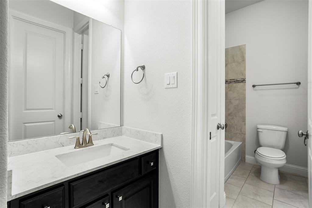 Creekside at Colleyville - Residential