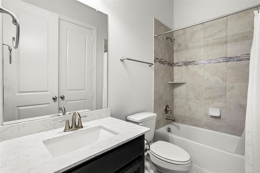 Creekside at Colleyville - Residential