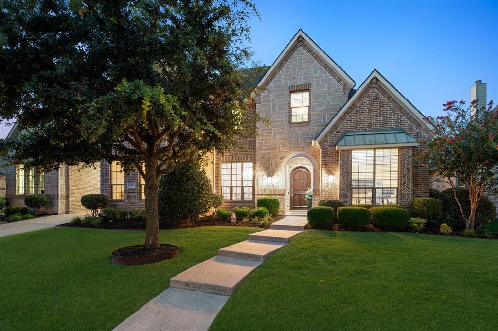 1041 White Crest Lane