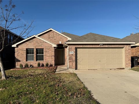 Photo of 9884 Autumn Sage Drive, Fort Worth, TX 76108 (MLS # 21216457)