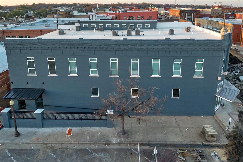 O T Ennis - Residential Lease