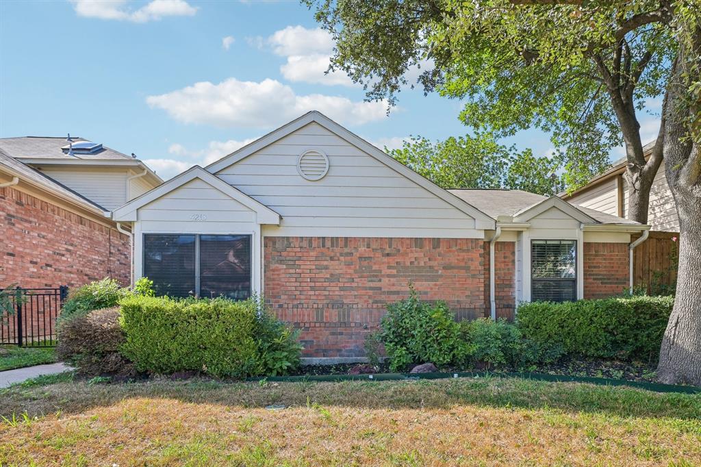 4213 Phoenix Drive