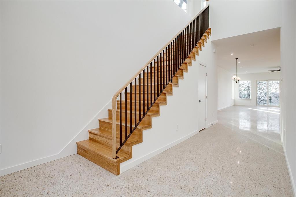 1611 Nancy Lane
