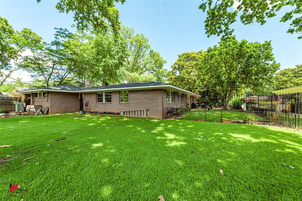 Brothers Broadmoor Terrace Sub - Residential