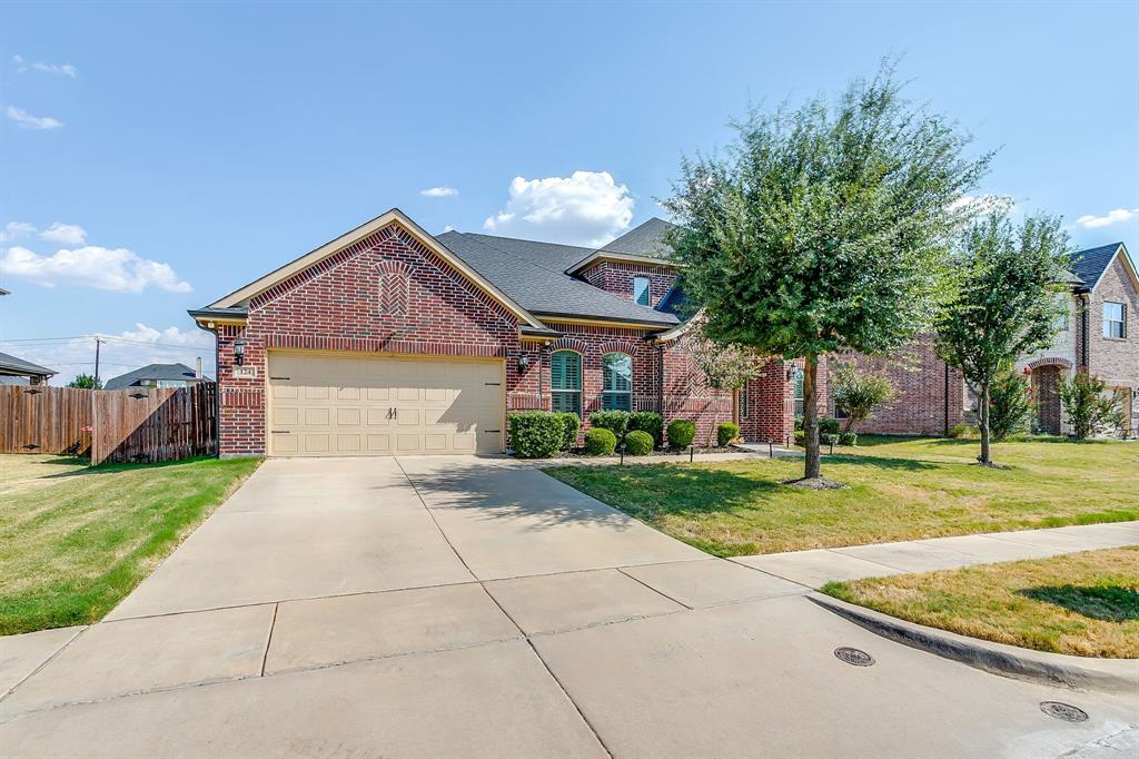 124 Lone Oak Drive