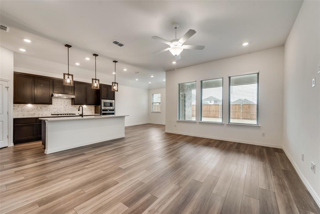 2512 Lemon Mint Lane