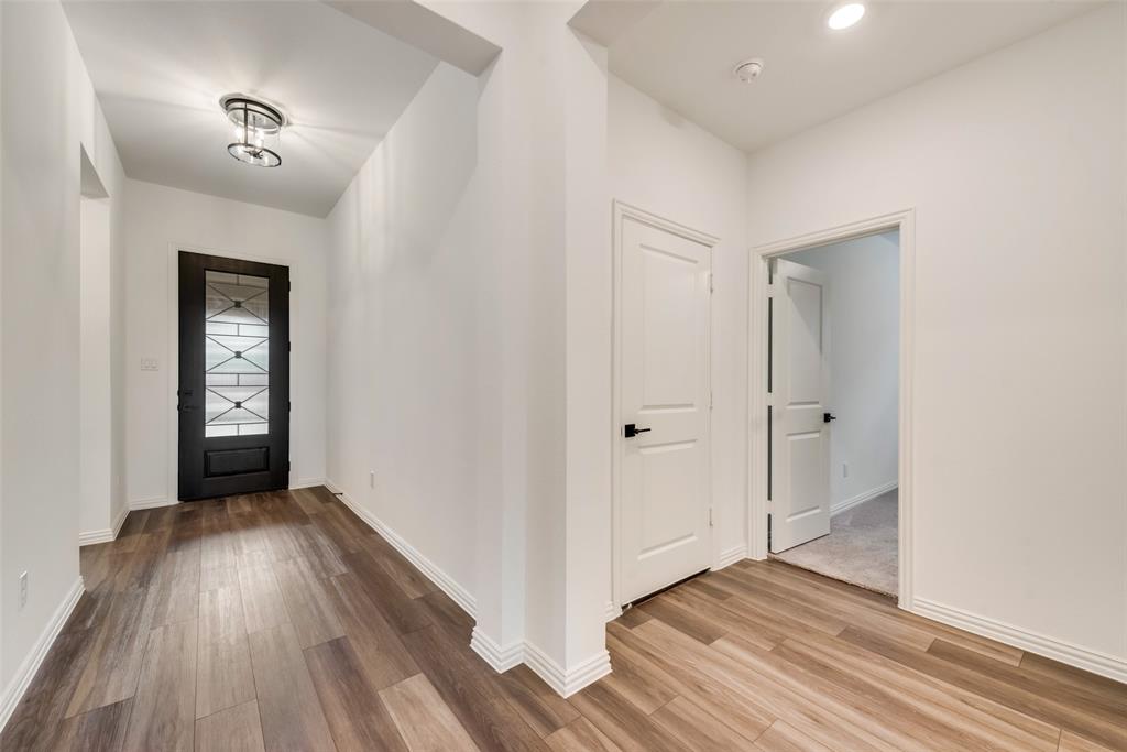 2512 Lemon Mint Lane