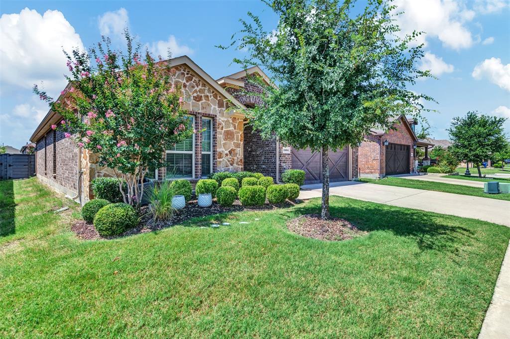 1504 Summit View Lane