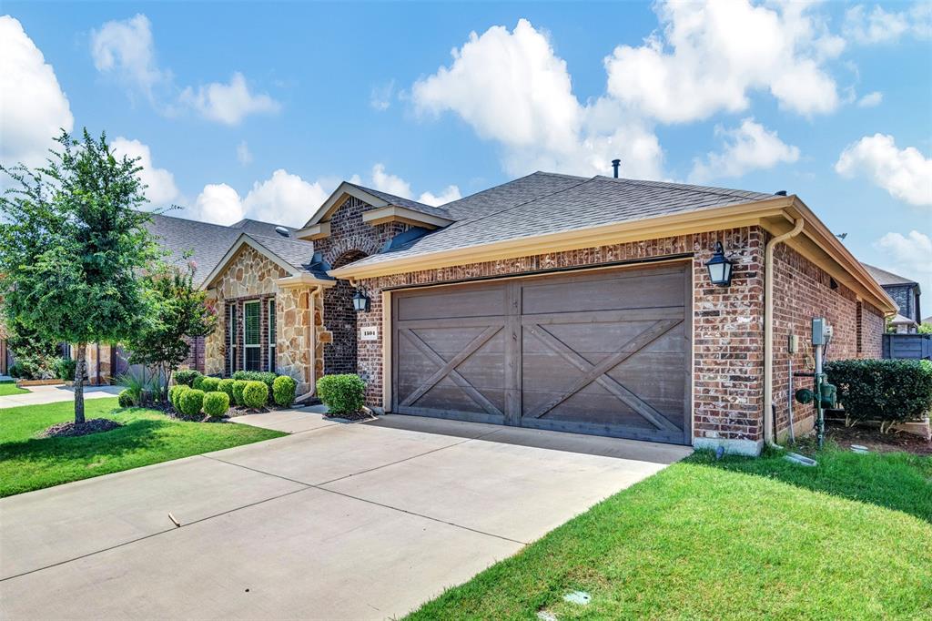 1504 Summit View Lane