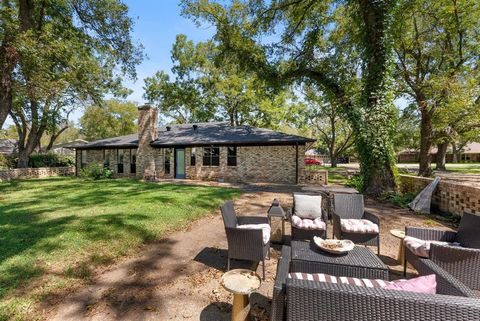 A home in Granbury