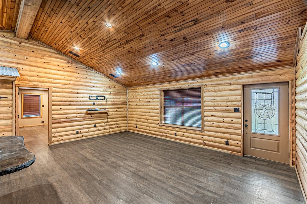 1398 Zagota Crossing Road