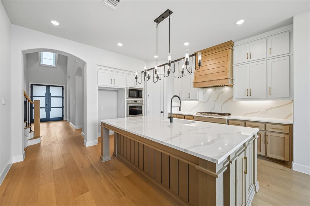 2701 Prestonshire Lane