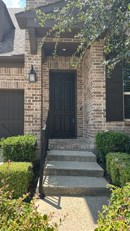 8533 Pine Valley Drive