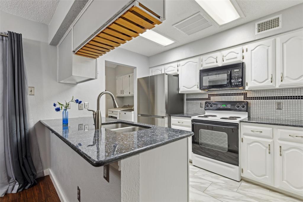 Collin Greene Condo - Residential